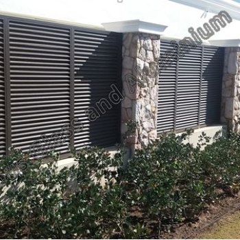 Aluminium and glass installation by Chribus