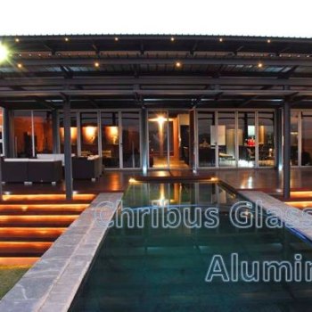 Aluminium and glass installation by Chribus